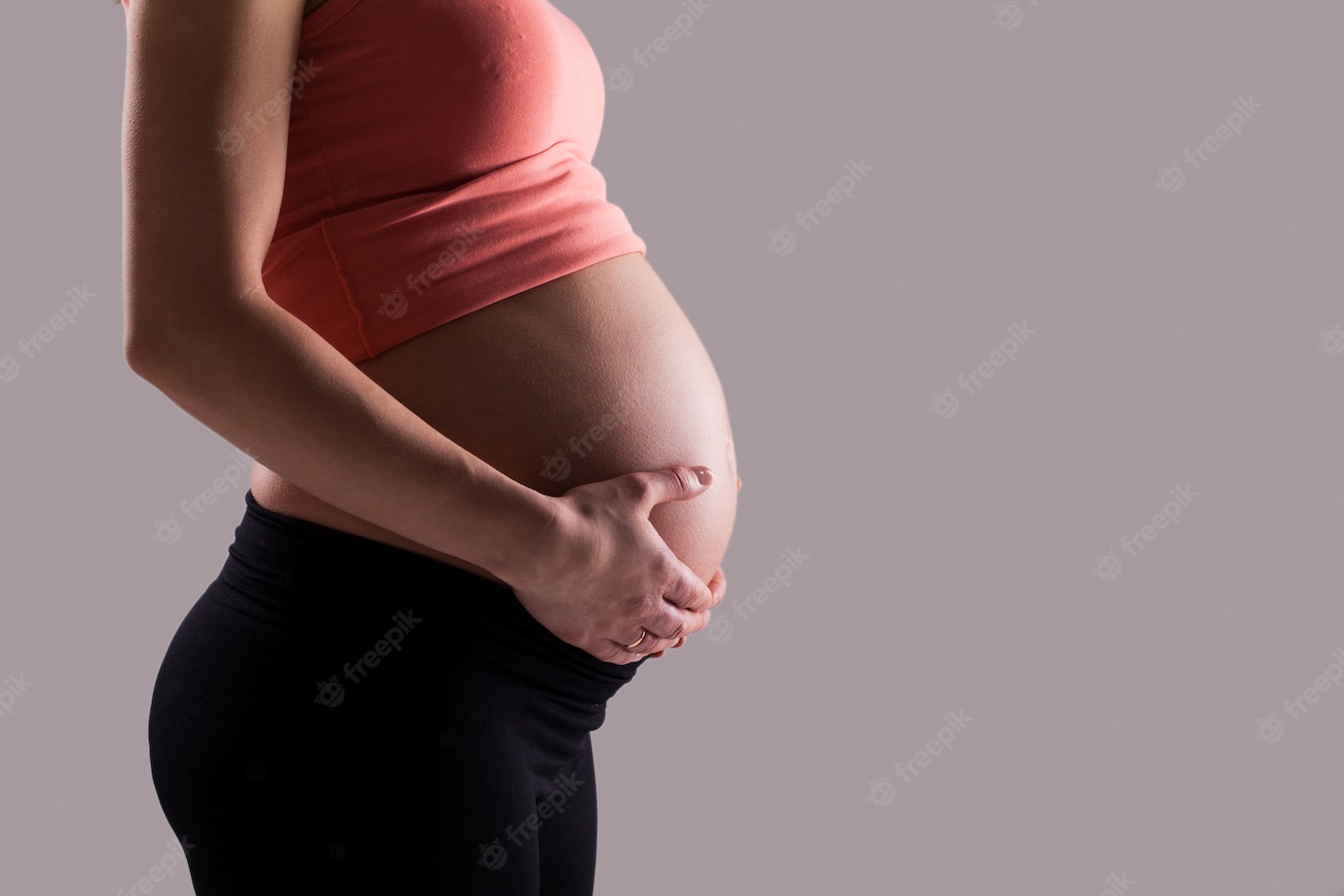 Ventre femme enceinte
